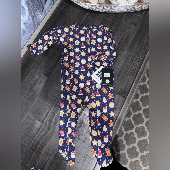 Sweet Bamboo Other - Sweet bamboo holiday gingerbread infant sleeper